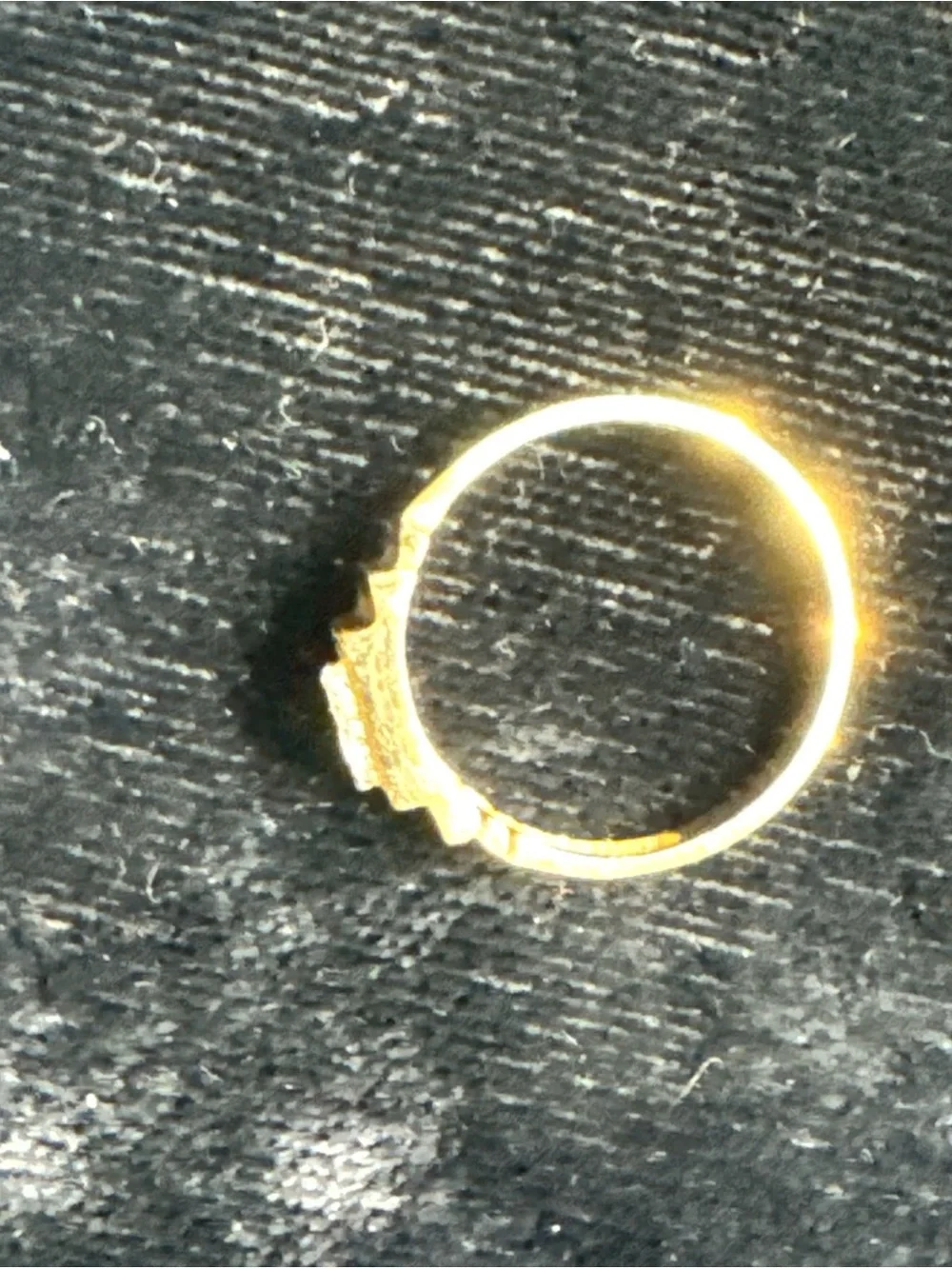 10K Yellow Gold Baby Ring Letter T Size 3 1.2g Initial Signet Ring